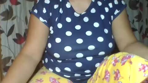 curvyladyxx289 online show from December 2, 2025, 7:09 pm