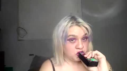 Lucifina ganja kittens online show from February 15, 2025, 4:36 am