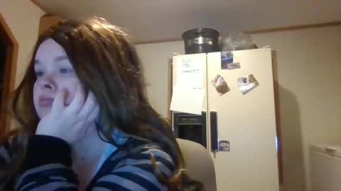 dahlia -kim online show from November 25, 2025, 6:24 am