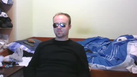 cute69696969 online show from December 6, 2024, 9:57 pm