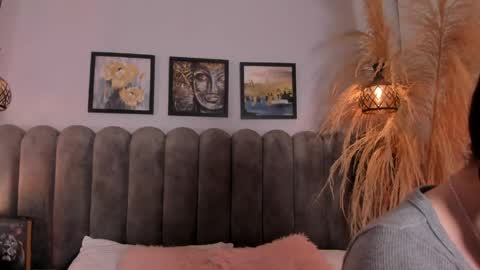 Amber  online show from April 17, 2026, 8:34 pm