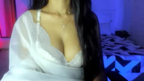 Alisha online show from March 17, 2026, 6:55 pm