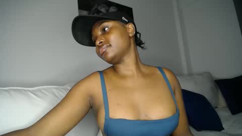 Liya online show from February 13, 2025, 6:27 pm