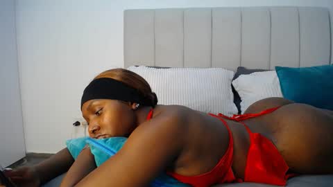 Liya online show from October 23, 2025, 3:44 pm