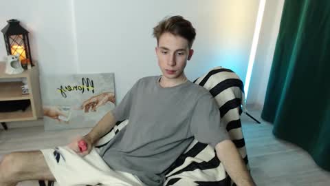 Snapshot of cute_brian chatting on October 26, 2025, 3:18 pm Im Brian online show from October 26, 2025, 3:18 pm