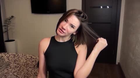 cute_bubbles online show from October 10, 2025, 6:18 pm