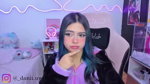 Snapshot of cute_dani__ chatting on November 11, 2025, 10:04 am Dani online show from November 11, 2025, 10:04 am