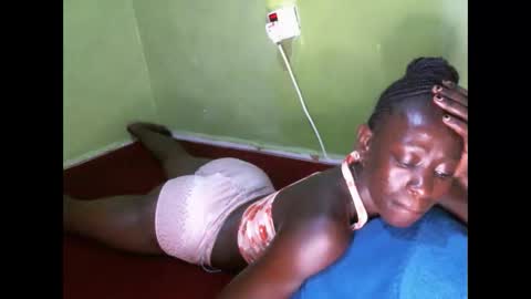 Snapshot of cute_doria chatting on October 27, 2025, 5:06 pm cute_doria online show from October 27, 2025, 5:06 pm