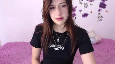 Isabella online show from April 1, 2026, 9:01 pm