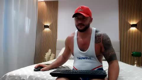 Cute Johny01 online show from August 3, 2026, 5:17 am