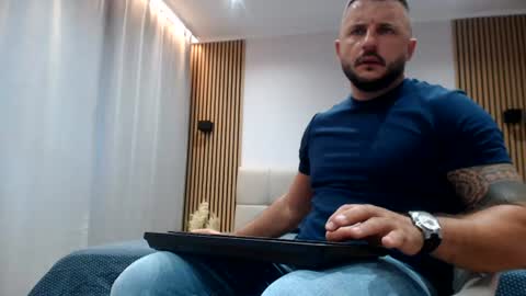 Cute Johny01 online show from August 6, 2026, 4:14 am