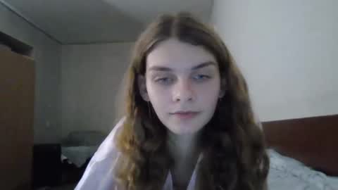 cute_kitte online show from December 21, 2024, 6:12 pm