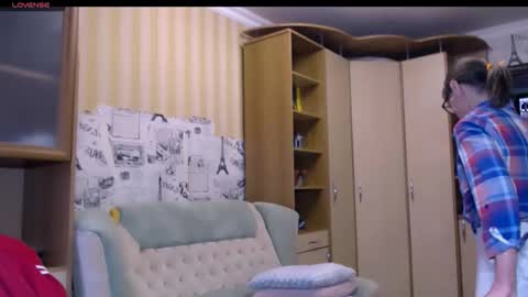 cute_lion_ online show from March 3, 2026, 12:22 pm