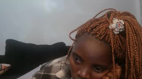 cute_lorna online show from February 26, 2026, 1:59 am