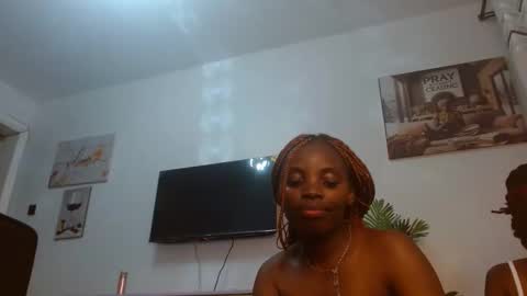 cute_lorna online show from March 19, 2026, 11:42 pm