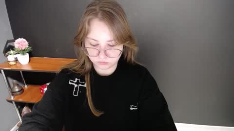 Veronica online show from February 25, 2025, 7:20 am