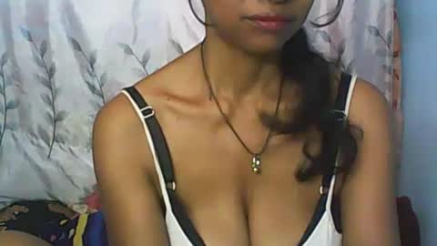 Snapshot of cute_moll chatting on December 28, 2024, 7:22 am murielle online show from December 28, 2024, 7:22 am
