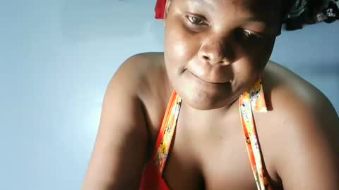 Snapshot of cute_roxie chatting on May 15, 2026, 6:04 pm cute_roxie online show from May 15, 2026, 6:04 pm