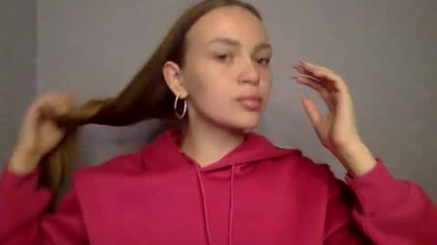 cute_shy06 online show from December 2, 2025, 6:25 pm