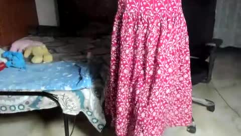 cute_sirsh00 online show from July 13, 2026, 5:38 pm