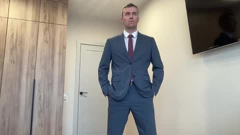 cute_skywalker online show from March 4, 2026, 5:57 am