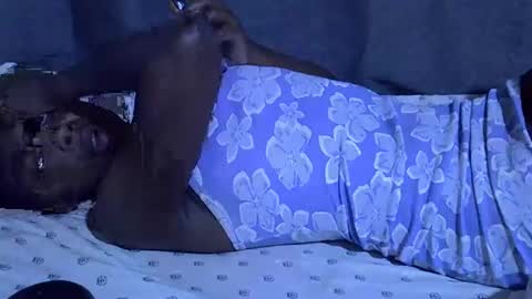 Snapshot of cute_tamara1 chatting on October 8, 2025, 7:06 am cute_tamara1 online show from October 8, 2025, 7:06 am