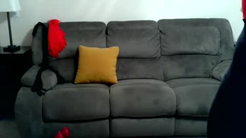 cutebb17 online show from April 12, 2026, 6:02 pm