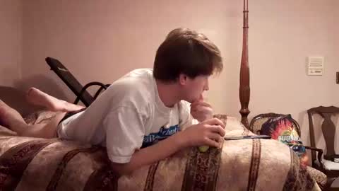 Snapshot of cuteboii29 chatting on February 22, 2025, 3:01 am cuteboii29 online show from February 22, 2025, 3:01 am