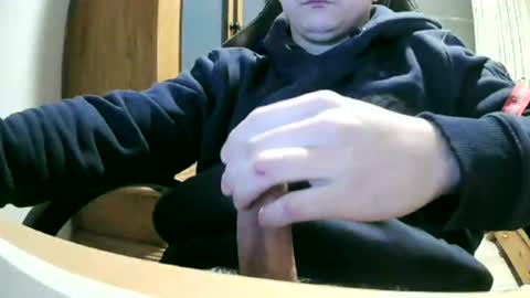Cuteboy090 online show from January 26, 2025, 7:31 pm