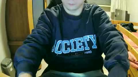 Cuteboy090 online show from September 16, 2025, 4:08 pm