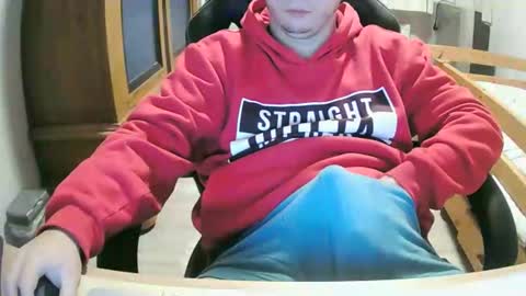 Cuteboy090 online show from September 25, 2025, 1:48 pm