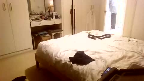 fuktoiboi online show from May 3, 2026, 11:55 pm