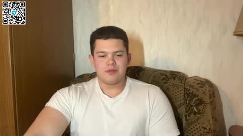 Snapshot of cutebutnaughty_ chatting on March 6, 2026, 9:33 pm Alex online show from March 6, 2026, 9:33 pm