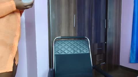 cutebuu online show from December 3, 2025, 10:24 am