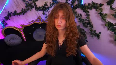 Foxy online show from October 19, 2025, 1:56 pm