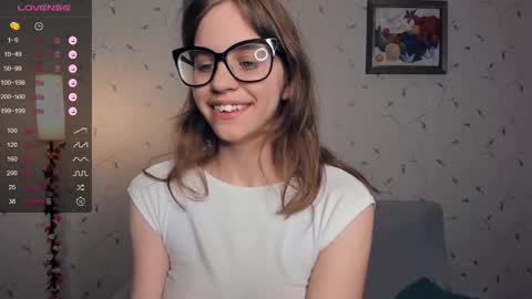Melisa online show from October 15, 2025, 7:36 pm