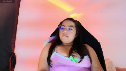Snapshot of cutejess45 chatting on June 6, 2026, 5:23 am tell me jess online show from June 6, 2026, 5:23 am