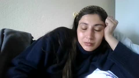 cutekattie online show from June 4, 2026, 9:37 am