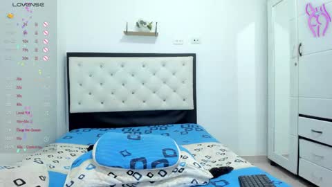 cutelatinax Twtter  Onlyfns online show from February 15, 2025, 3:39 pm