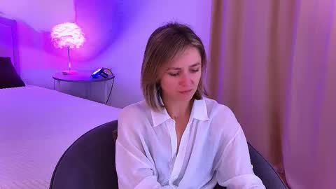 Snapshot of cutemirage chatting on October 19, 2025, 2:29 pm cutemirage online show from October 19, 2025, 2:29 pm