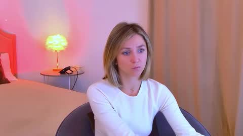 Snapshot of cutemirage chatting on November 1, 2025, 2:52 pm cutemirage online show from November 1, 2025, 2:52 pm