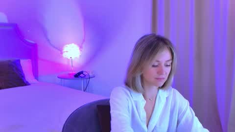 Snapshot of cutemirage chatting on November 2, 2025, 2:30 pm cutemirage online show from November 2, 2025, 2:30 pm