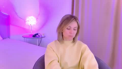 Snapshot of cutemirage chatting on November 8, 2025, 2:50 pm cutemirage online show from November 8, 2025, 2:50 pm