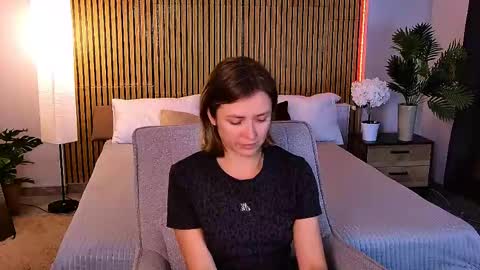 Snapshot of cutemirage chatting on June 5, 2026, 2:56 pm cutemirage online show from June 5, 2026, 2:56 pm