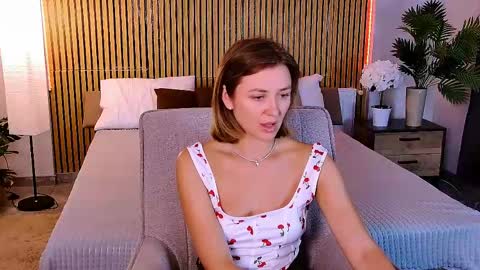 Snapshot of cutemirage chatting on June 10, 2026, 2:38 pm cutemirage online show from June 10, 2026, 2:38 pm