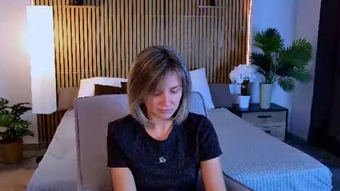 Snapshot of cutemirage chatting on July 4, 2026, 2:56 pm cutemirage online show from July 4, 2026, 2:56 pm