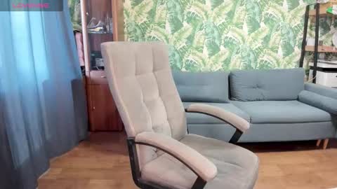 cutepawskitter online show from November 11, 2025, 7:08 am