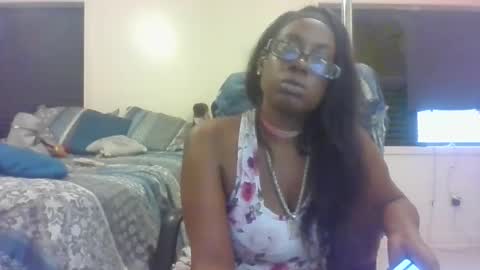 mary mack online show from September 30, 2025, 5:29 pm