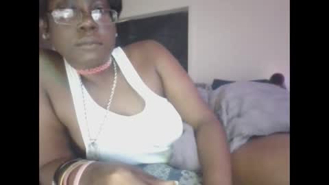 mary mack online show from October 8, 2025, 2:14 pm