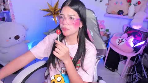  - independent model online show from November 3, 2025, 1:08 am